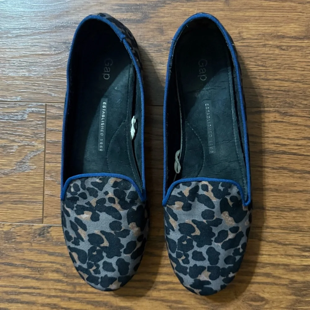 Gap Gray and Brown Animal Print Flats Size 8 - Picture 1 of 7
